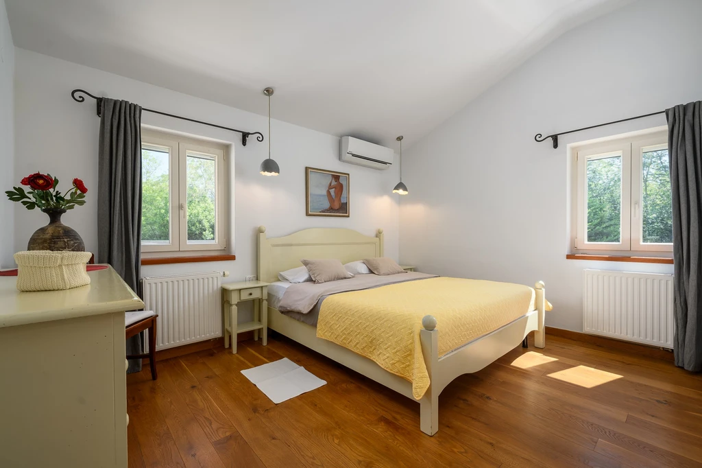 Villa in Krnica (Istra) with Heated Pool & Sauna