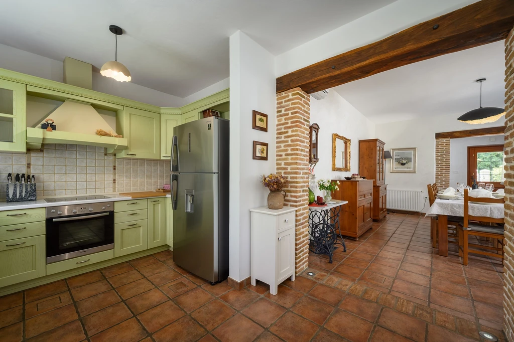 Villa in Krnica (Istra) with Heated Pool & Sauna