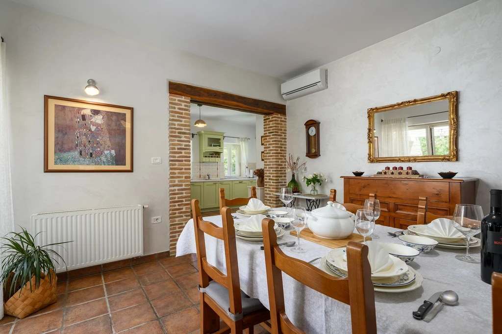 Villa in Krnica (Istra) with Heated Pool & Sauna