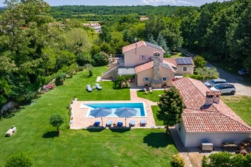 Villa in Krnica (Istra) with Heated Pool & Sauna