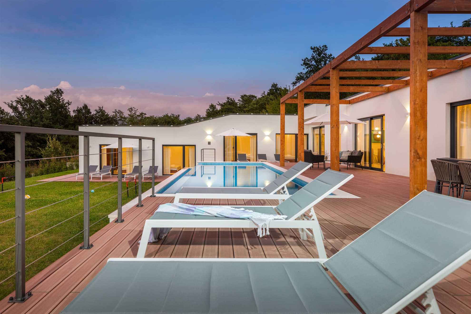 Villa Istria Green – Razkošje, Narava in Ogrevan Bazen v Srcu Istre