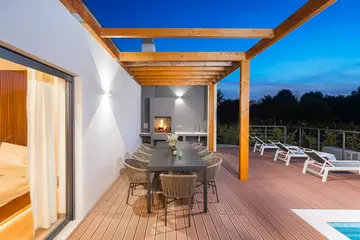 5-Bedroom Villa in Kršan (Istria) for 10 Guests