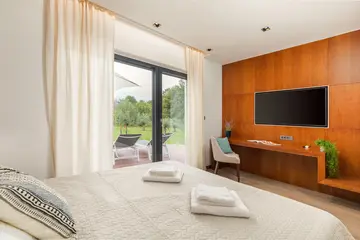 5-Bedroom Villa in Kršan (Istria) for 10 Guests