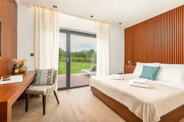 5-Bedroom Villa in Kršan (Istria) for 10 Guests