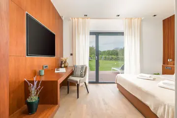 5-Bedroom Villa in Kršan (Istria) for 10 Guests