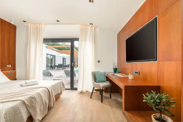 5-Bedroom Villa in Kršan (Istria) for 10 Guests