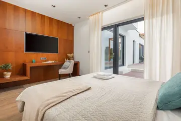 5-Bedroom Villa in Kršan (Istria) for 10 Guests