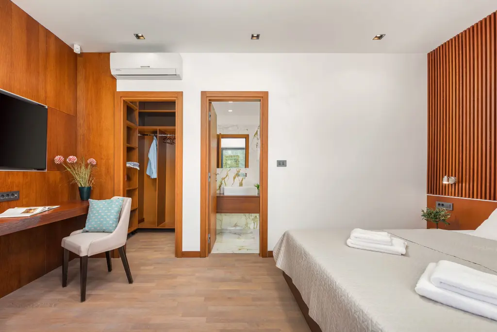 5-Bedroom Villa in Kršan (Istria) for 10 Guests