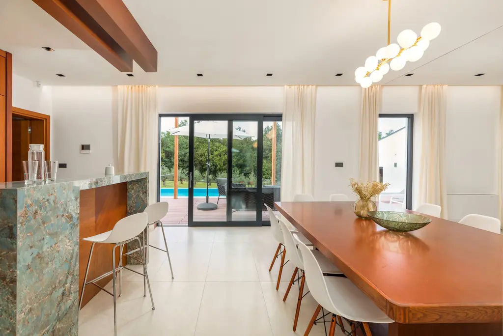 5-Bedroom Villa in Kršan (Istria) for 10 Guests