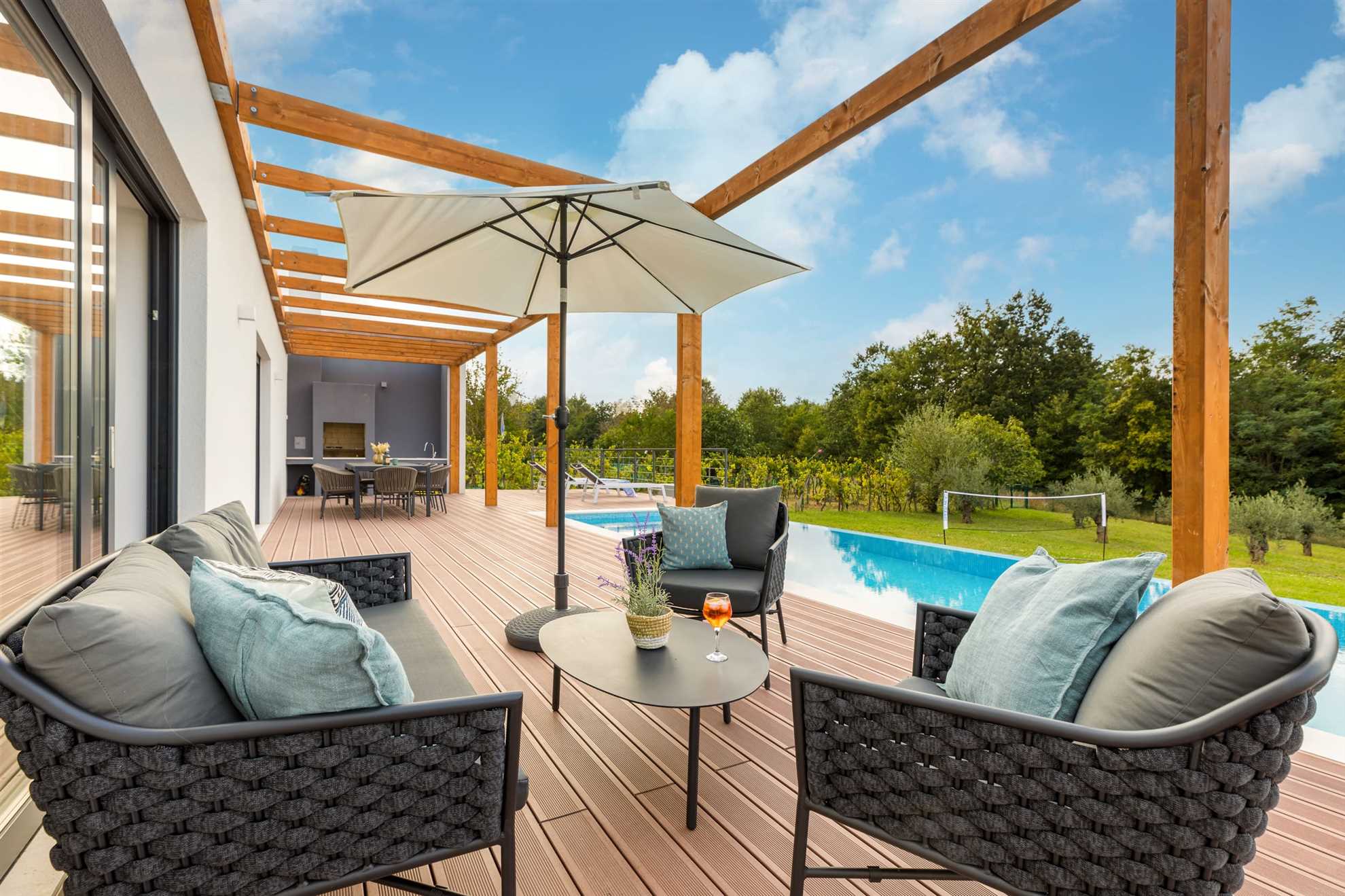 Villa Istria Green – Razkošje, Narava in Ogrevan Bazen v Srcu Istre