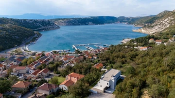 Heated Pool Villa in Bakarac for Up to 12 Guests