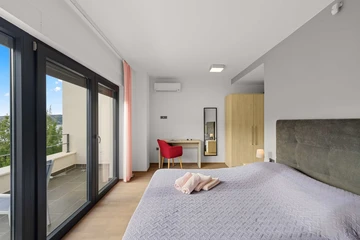 Heated Pool Villa in Bakarac for Up to 12 Guests