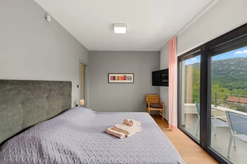 Heated Pool Villa in Bakarac for Up to 12 Guests