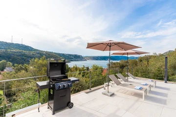 Heated Pool Villa in Bakarac for Up to 12 Guests