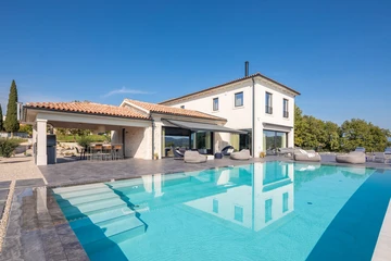 4-Bedroom Villa in Motovun for Up to 8 Guests