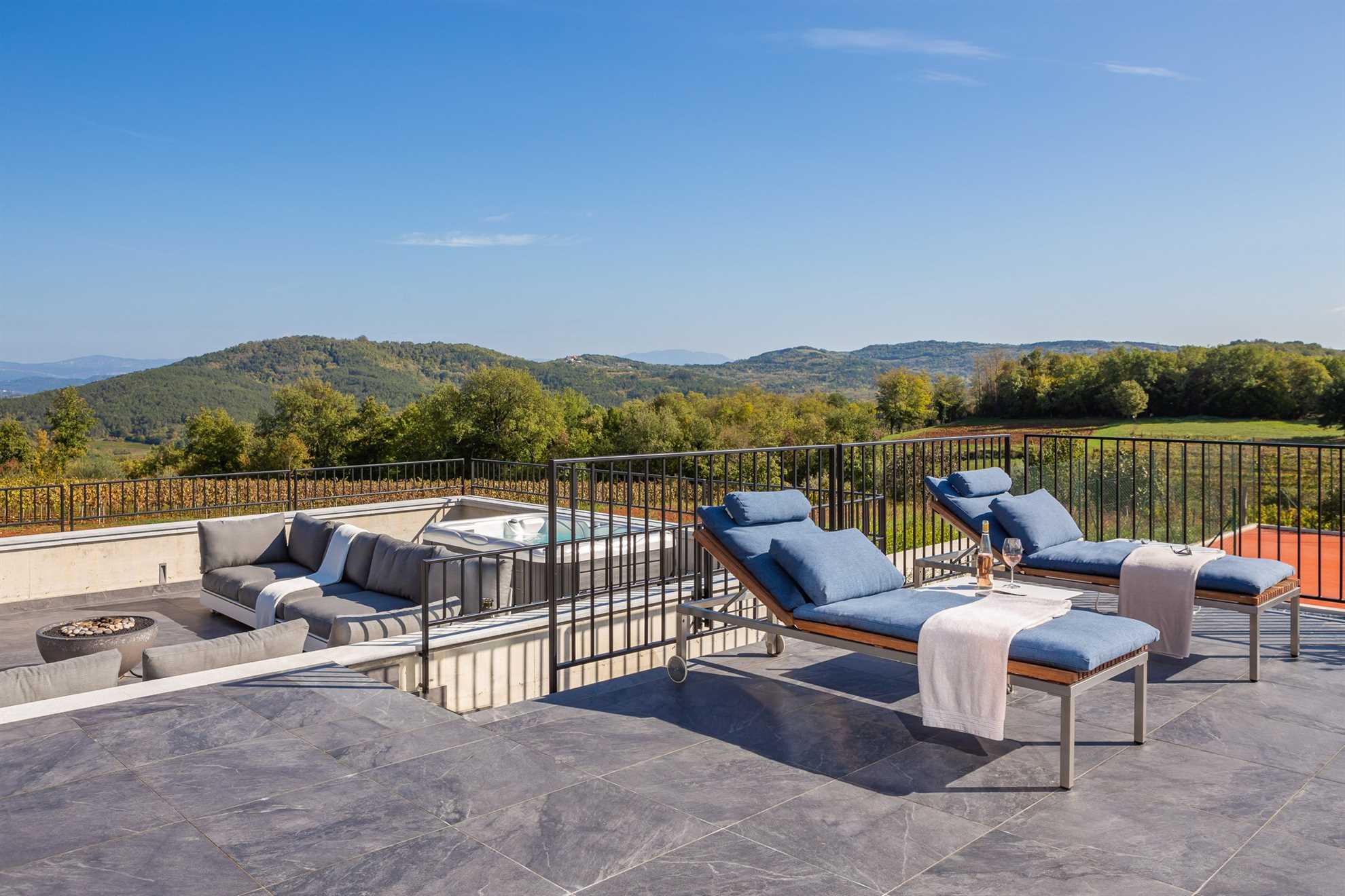 Villa Cypress Hill – Ihr privates istrisches Paradies mit beheiztem Pool und Tennisplatz