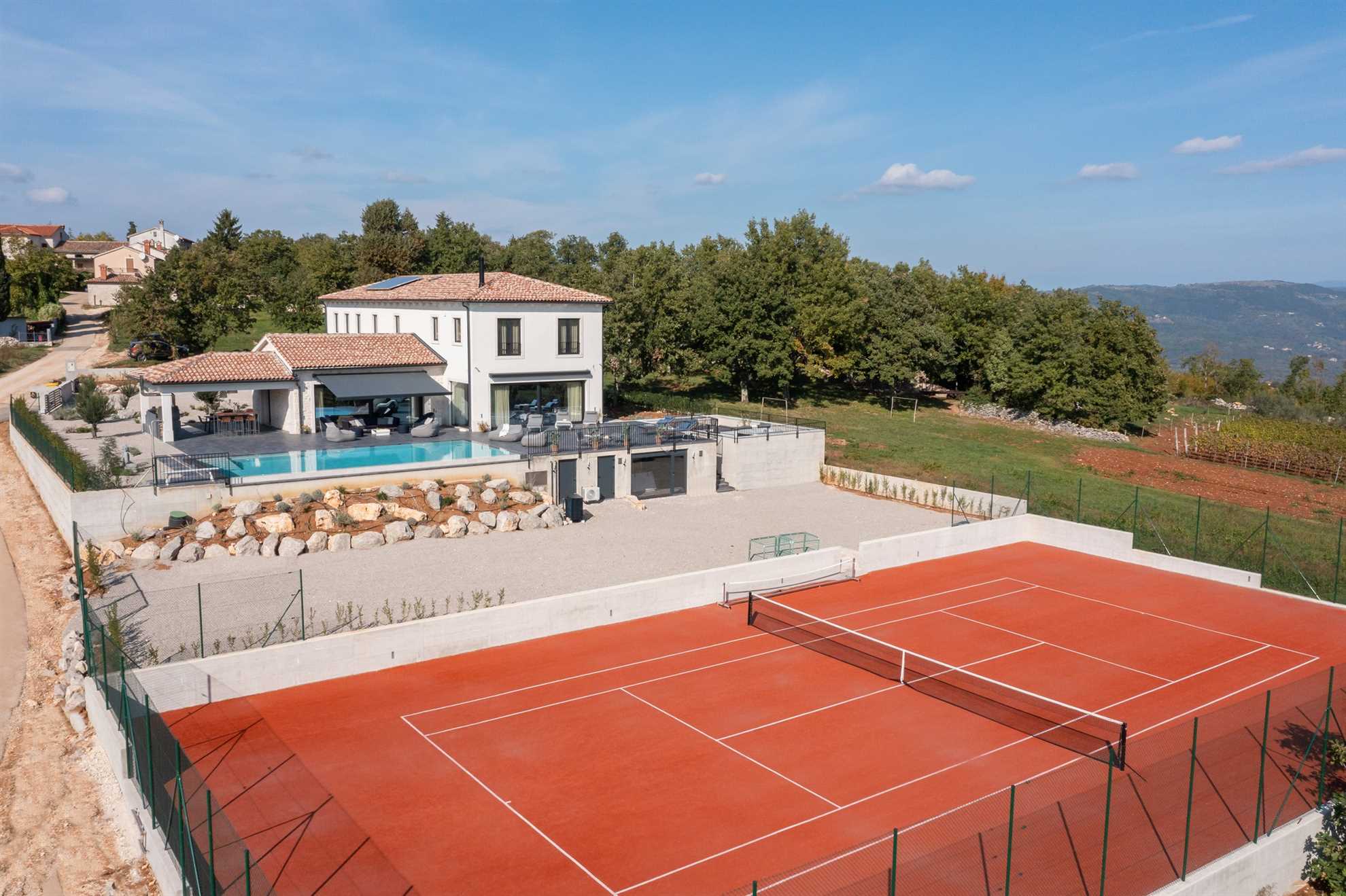 Villa Cypress Hill – Ihr privates istrisches Paradies mit beheiztem Pool und Tennisplatz