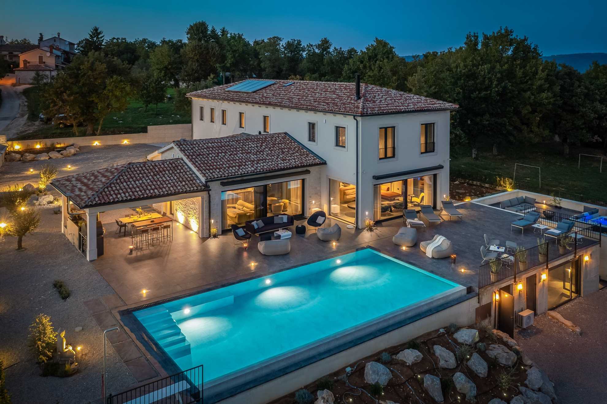 Villa Cypress Hill – Ihr privates istrisches Paradies mit beheiztem Pool und Tennisplatz