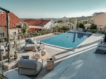 4-Bedroom Villa in Kornić (Krk) for 9 Guests