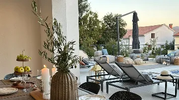 4-Bedroom Villa in Kornić (Krk) for 9 Guests