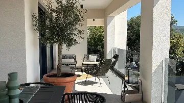 4-Bedroom Villa in Kornić (Krk) for 9 Guests