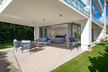 Krk 3-Bedroom Apartment with Beach Access