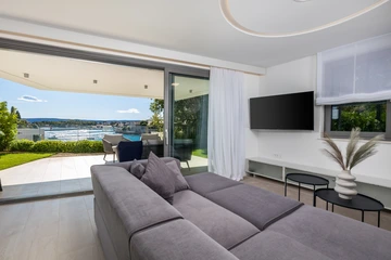 Krk 3-Bedroom Apartment with Beach Access