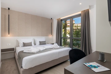 Krk 3-Bedroom Apartment with Beach Access