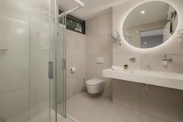 Krk 3-Bedroom Apartment with Beach Access