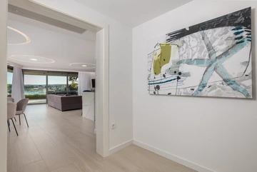 Krk 3-Bedroom Apartment with Beach Access