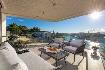 Krk 3-Bedroom Apartment with Beach Access