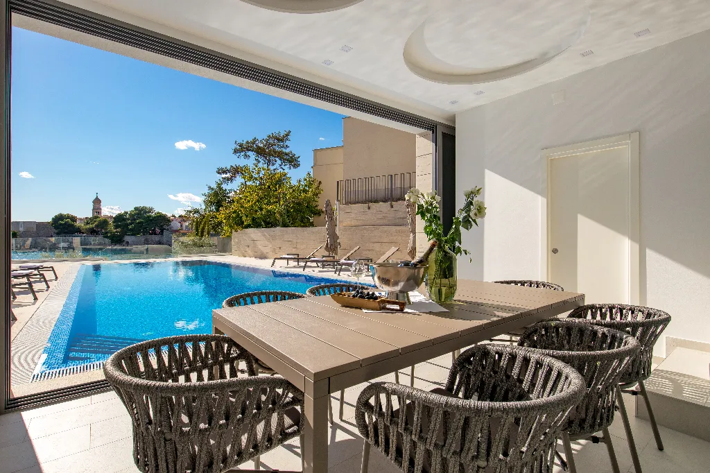 Krk 3-Bedroom Apartment with Beach Access