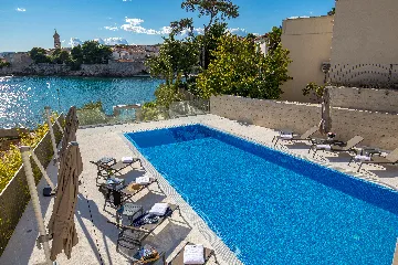 Krk 3-Bedroom Apartment with Beach Access