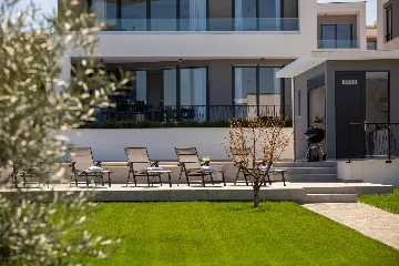 Malinska (Krk) Villa for 12 Guests with Private Pool