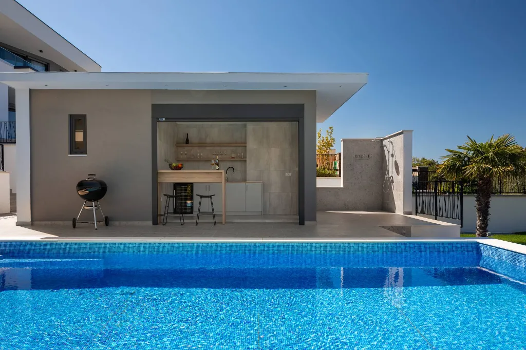 Malinska (Krk) Villa for 12 Guests with Private Pool