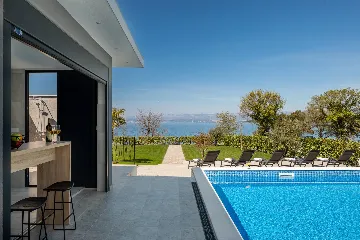 Malinska (Krk) Villa for 12 Guests with Private Pool