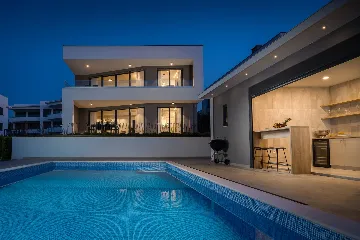 Malinska (Krk) Villa for 12 Guests with Private Pool