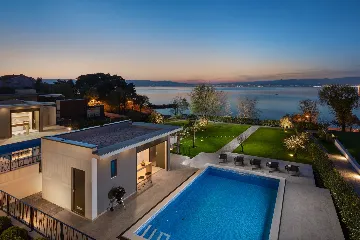 Malinska (Krk) Villa for 12 Guests with Private Pool