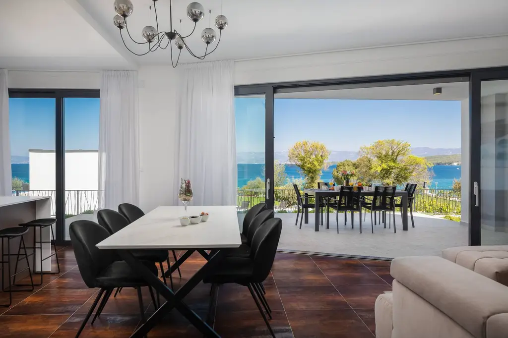 Villa with Private Pool in Malinska (Krk) - Sleeps 12