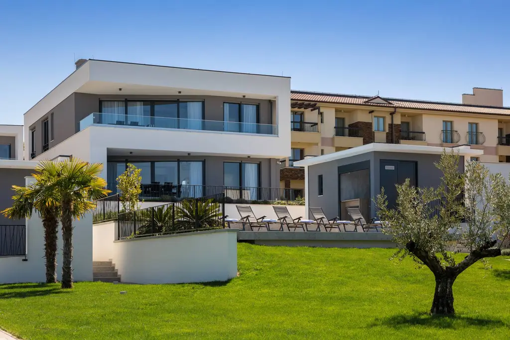 Villa with Private Pool in Malinska (Krk) - Sleeps 12
