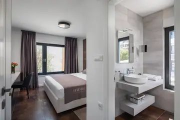 Villa with Private Pool in Malinska (Krk) - Sleeps 12