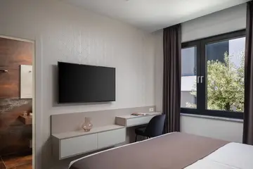 Villa with Private Pool in Malinska (Krk) - Sleeps 12