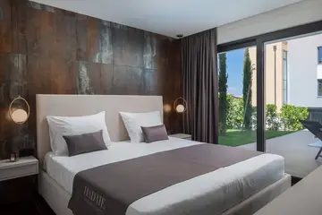 Malinska (Krk) 2-Bedroom Apartment with Private Pool