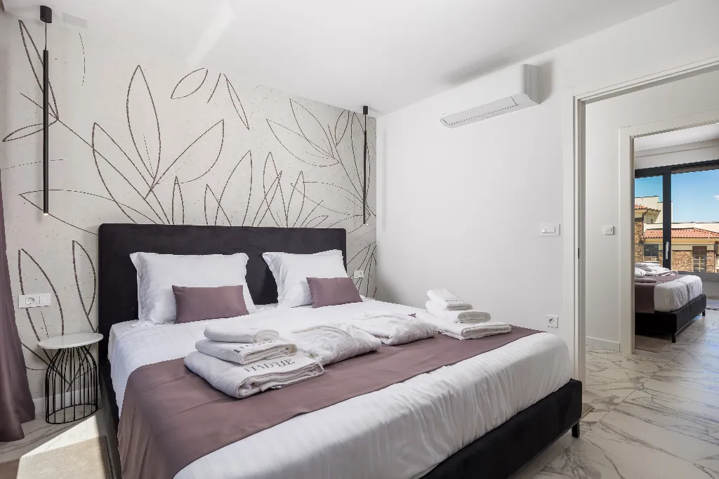 Malinska (Krk) 2-Bedroom Apartment with Private Pool