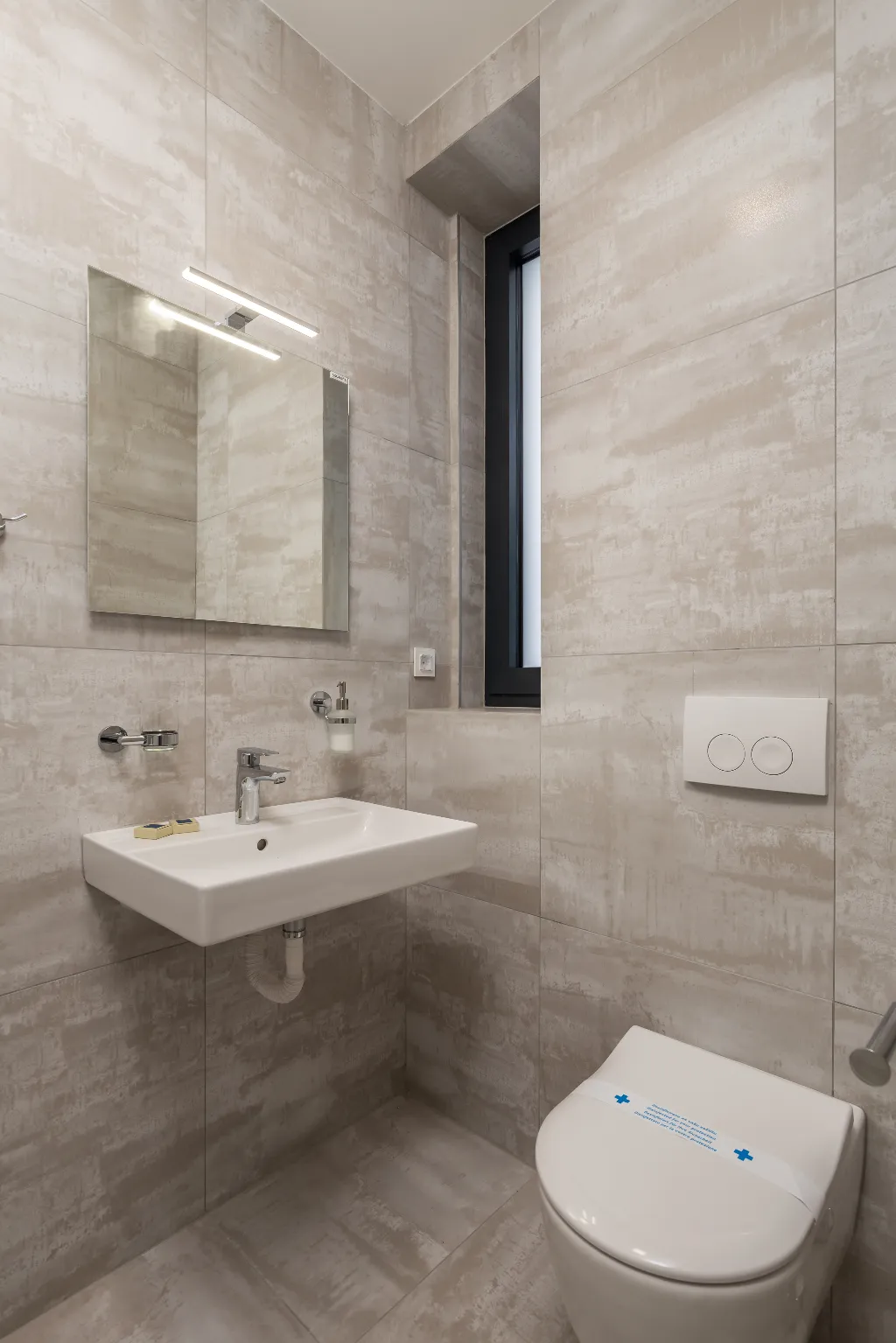 Malinska (Krk) 2-Bedroom Apartment with Private Pool