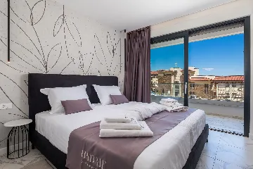 Malinska (Krk) 2-Bedroom Apartment with Private Pool