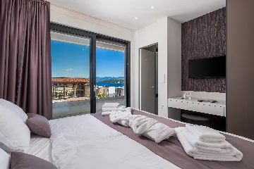 Malinska (Krk) 2-Bedroom Apartment with Private Pool