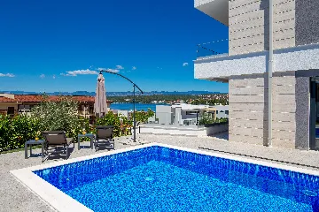 Malinska (Krk) 2-Bedroom Apartment with Private Pool