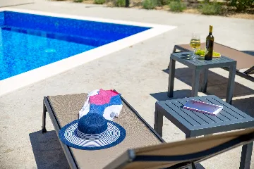 Malinska (Krk) 2-Bedroom Apartment with Private Pool