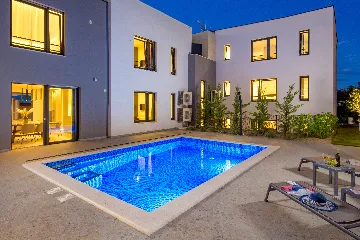 Malinska (Krk) 2-Bedroom Apartment with Private Pool